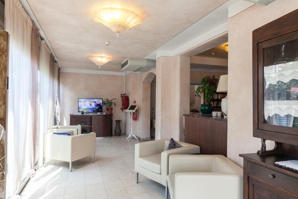 Hotel Oasis Marina di Ravenna Εξωτερικό φωτογραφία